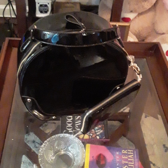 Purse - Picture 2 of 2